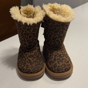 Toddler Leopard Bow Uggs
